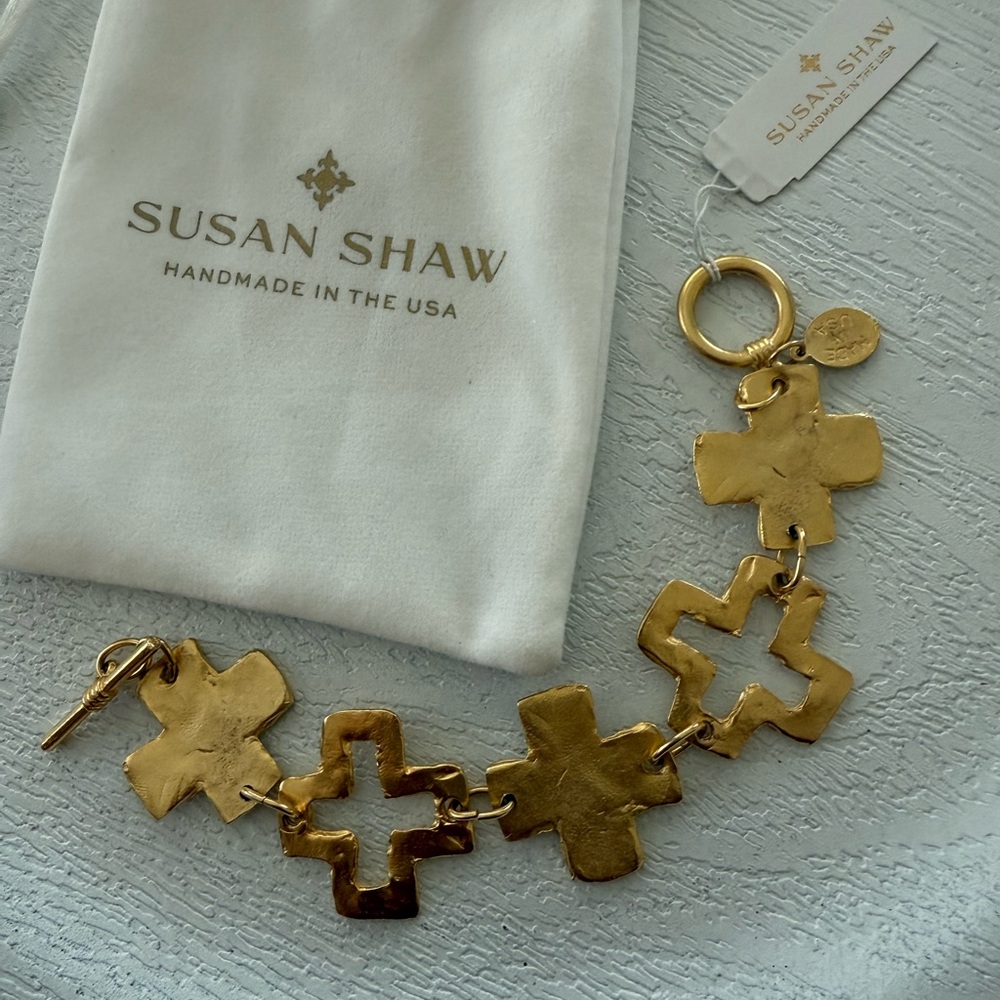 Susan Shaw Linked Cross toggle bracelet. NWT